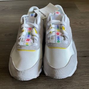 BNWT Reebok & Soulcycle rainbow sneakers size 8